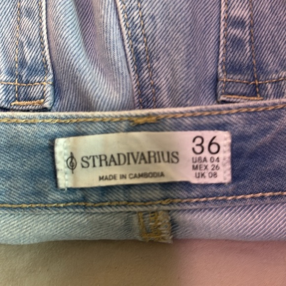 Stradivarius Bermuda style ripped shorts - Picture 5 of 8